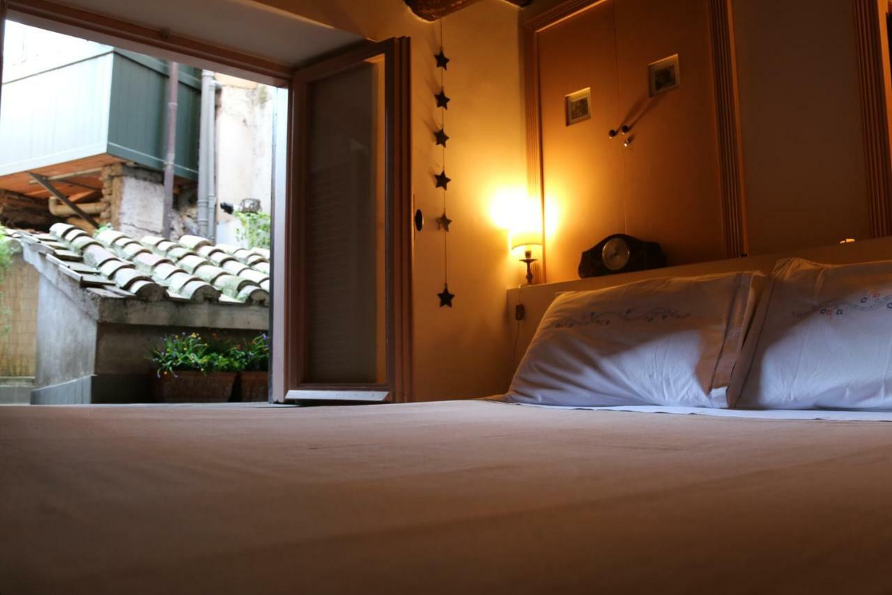 Apartment Un Tetto Al Pantheon Rom